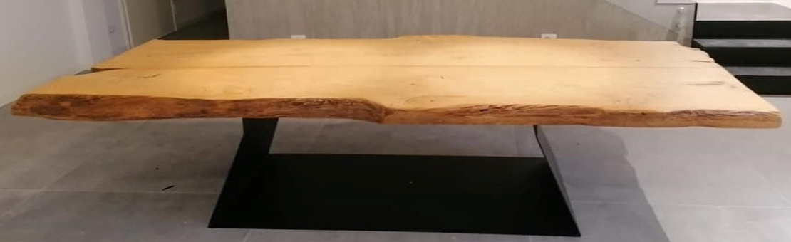 Tavolo in legno massello stagionato